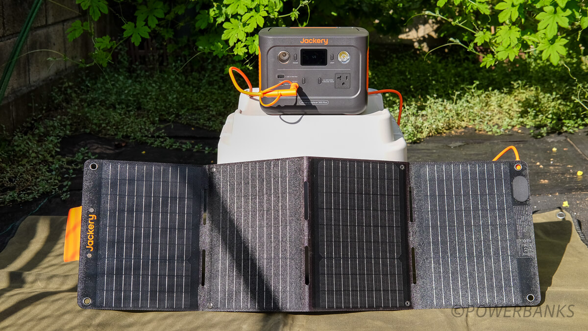 Jackery Solar Generator 300 Plus 40Wミニセット
