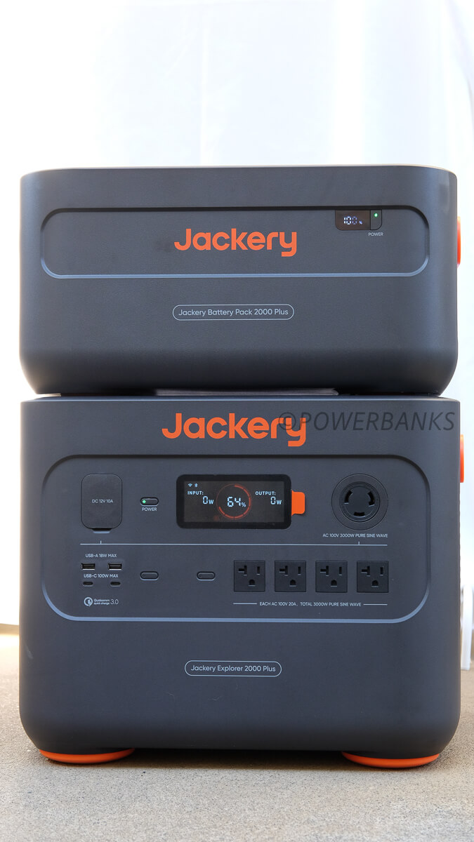 Jackery Battery Pack 2000 Plusの外観